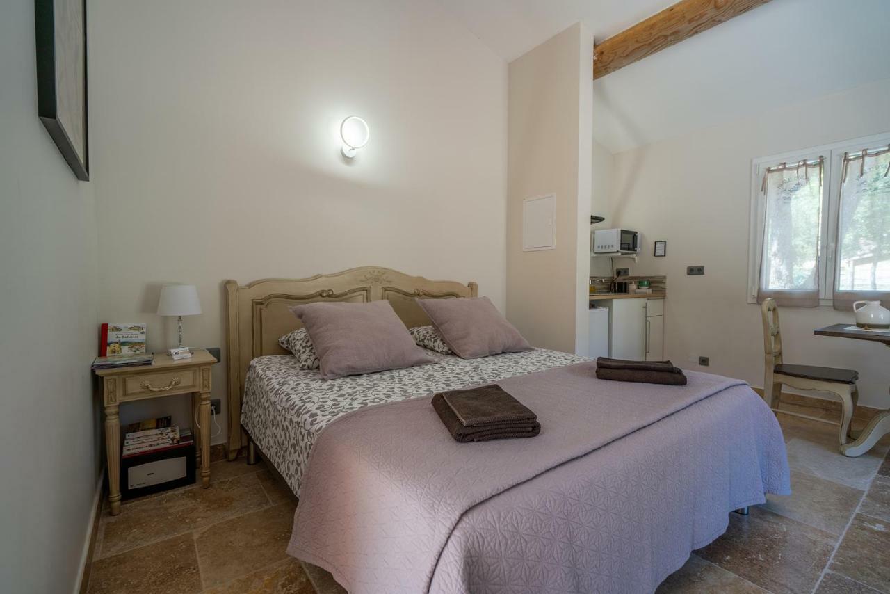 Mas La Cheneraie Lourmarin - Au Calme, A 10 Mn Du Centre Ville A Pied Экстерьер фото